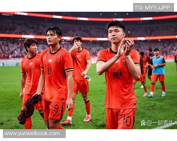 95分钟绝杀，3-2！第一易主，大巴黎挤掉马赛，重返第1